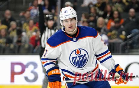 Нападающий &quot;Эдмонтона&quot; Костин забросил шайбу и сделал голевую передачу в 100-м матче в НХЛ. Россиянин прервал безголевую серию из 13 игр