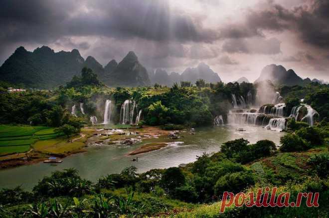 Ban Gioc–Detian Falls - Китай