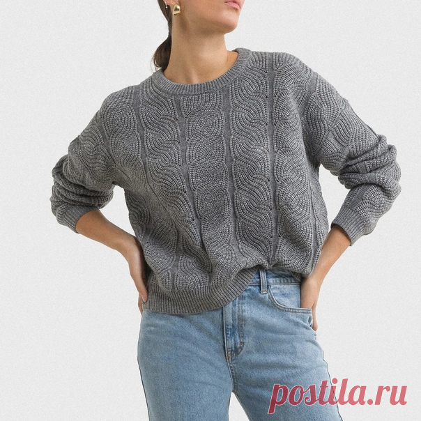 Ложные косы на основе патентного узора, схема на основе джемпера от Vero Moda.

Схема составлена на два раппорта узора, расположенных зеркально по отношению друг к другу. Один раппорт вяжется на 24 петлях и за 30 рядах. Два раппорта узора разделены пятью петлями, это расстояние можно варьировать на свое усмотрение, равно как и саму ширину/высоту раппорта узора в меньшую или наоборот большую сторону.