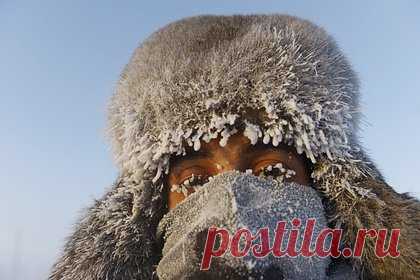 В российский регион пришли 50-градусные морозы. В трех районах Якутии зафиксировали морозы ниже 50 градусов. Об этом сообщило Якутское управление по гидрометеорологии и мониторингу окружающей среды в Telegram-канале. Так, столбики термометра опустились до минус 53 градусов в Верхоянске, до минус 52 — в Оймяконе, до минус 51 — в населенных пунктах Ытык-Кюель, Чурапча