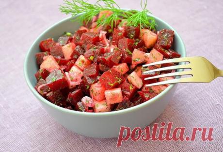 Простой, вкусный и полезный салатик. Сохрани рецепт, чтобы не потерять!