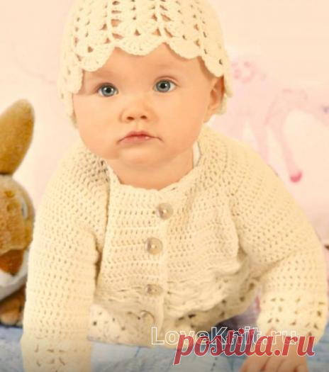 Ажурная кофточка и шапка, связанные крючком схема