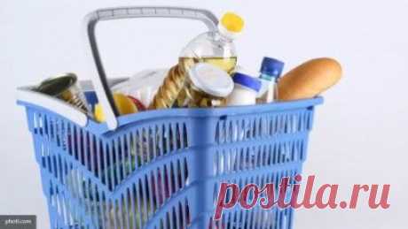 Минимальный набор продуктов в России подорожал на 8%