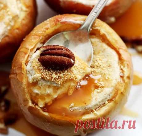 Яблоки, запеченные с творогом. Вкусный и полезный десерт за 20 минут!