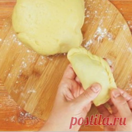 Караимские пирожки с мясом. Тесто хрустит а начинка — просто объедение