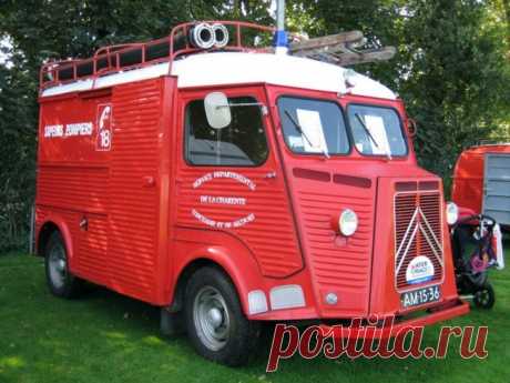 Citroen Type H Van.