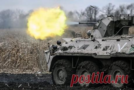 Минобороны отчиталось об уничтожении двух украинских машин РСЗО. Российские военные уничтожили две украинские боевые машины реактивной системы залпового огня (РСЗО). Машина РСЗО «Ольха» была уничтожена в районе населенного пункта Казачья Лопань Харьковской области. Вторая ликвидированная машина РСЗО «Ураган» находилась в районе населенного пункта Дальнее в ДНР.