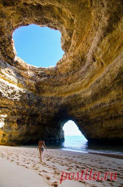 alma-portuguesa:
“ Algar do Benagil, Algarve
”