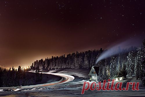 Александр Нерозя — «Дом стоит, свет горит» на Яндекс.Фотках