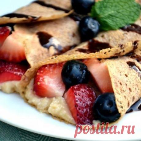 15 оригинальных рецептов начинок для блинов к Масленице