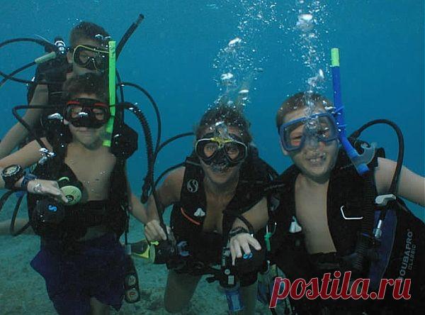 Экстремальный туризм в Италии -  Большую популярность в последние годы получил экстремальный туризм. Таким образом, туристы получают необходимую порцию адреналина, выплескивая и отрицательную, и положительную энергию