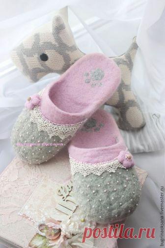 Купить Валяные тапочки из овечьей шерсти 