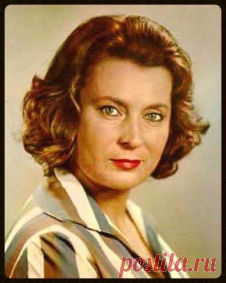 Народная артистка СССР актриса кино и театра Соколова Любовь Сергеевна  31.07.1921 - 06.06.2001;