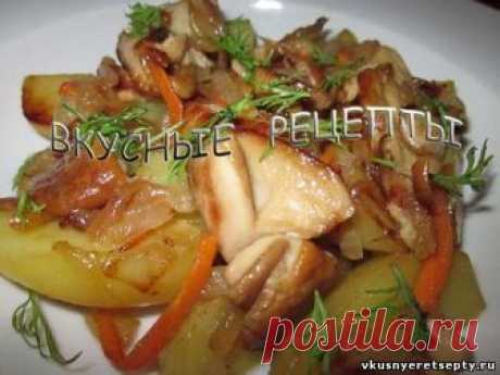 Быстрый рецепт приготовления очень вкусного жаркого с грибами. Такое ароматное жаркое прекрасно подойдет для хорошего сытного ужина