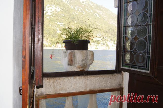 Внутри Церкви Богородицы утеса (Gospa od Škrpjela)