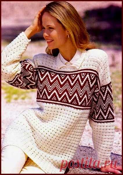 ДЖЕМПЕР С ЖАККАРДОВОЙ ПОЛОСОЙ-ОРНАМЕНТОМ СПИЦАМИ

Размер: 38/40 (42/44) 46/48

Вам потребуется: хлопчато - шерстяная пряжа (дл. 115 м/ 50 г) натуральная 600 (650) 650 г. и бордовая 150 (150) 200 г, круговые спицы № 3.5

Резинка: 1-й р. либо круг - * 2 изн. п., 2 лиц. п. и от * повт. 2-й р. вязать * как смотрят петли *. Повт. 1-й и 2-й р. либо круг.

Лицевая гладь: в нечёт.р. лиц.п., в чёт.р. изн.п.

Основной узор: число п. делимое на 4 + 3 + 2 кром.п.,каждый ряд начинать и...