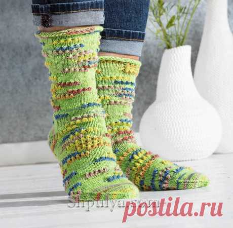 Носки с рельефными линиями — Shpulya.com - схемы с описанием для вязания спицами и крючком