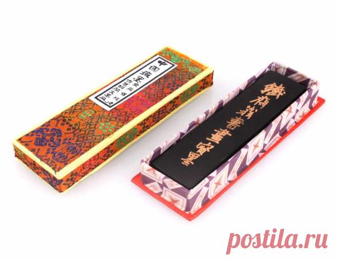 Traditional black Chinese Oil-Soot Sumi & Calligraphy Ink Stick