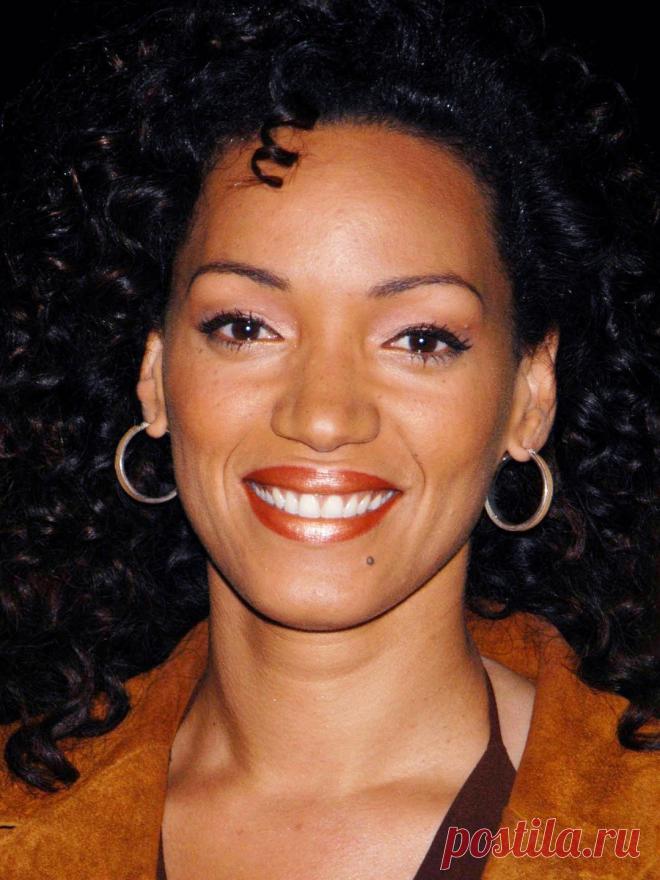 Карен Холнесс