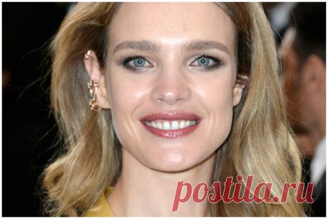 Русская Золушка с мировым именем. Невероятная история Натальи Водяновой | Милая Я Она из самых красивых и успешных супермоделей мира, настоящая Золушка, а еще филантроп и многодетная мама. «Наша Наташа» называют ее в российских СМИ, и всем сразу становится ясно, о ком идет речь. TASS/FA Bobo/PIXSELL/PA Images Наталья родилась в Нижнем Новгороде, в самой простой семье. Родители рано развелись, и на руках у мамы остались три девочки, одна из которых оказалась инвалидом с тяж...