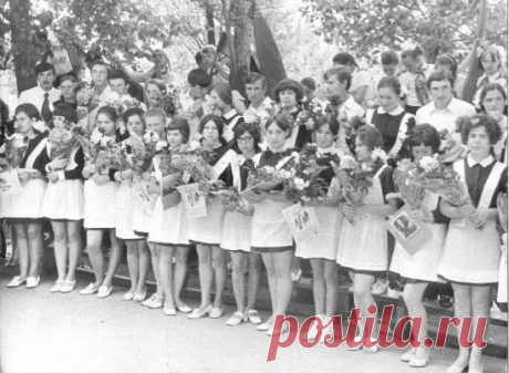 Последний звонок, г.Мин-Воды, 25мая 1973г.