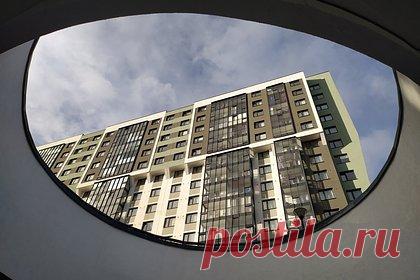 Названы округа Москвы с самым дешевым жильем бизнес-класса. По итогам октября 2022 года дешевле всего жилье бизнес-класса стоит в Юго-Восточном административном округе (АО) Москвы — 380,8 тысячи рублей за «квадрат». Локации столицы с наиболее доступными вариантами в среднем ценовом сегменте назвали аналитики агентства «Бон Тон» в своем исследовании.