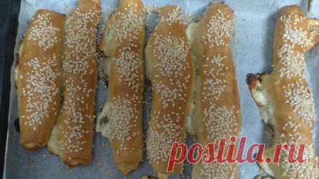 מאפה במילוי גבינה מבצק ספידי | ב-10 דק הכנה! - מתכונים מתוקים מאפה במילוי גבינה מבצק ספידי קל מאוד להכנה מ-5 מצרכים וללא התפחה כלל. 10 דק' עבודה בלבד ותקבלו בורקס טעים ברמות ומושלם לארוחת ערב או בוקר!