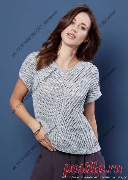 Топ спицами

Размеры: XS/S/M/L (32-34/36-38/40-42/44-46)



Вам потребуется: 7/8/8/9/10 клубков серо-голубой 00171 пряжи Schachenmayr Catania Denim (100% хлопка, 125 м/50 г), спицы № 3: круговые спицы № 3.

Скрещенная резинка: в лиц. р. вязать попеременно 1 лиц. скрещ.. 1 изн. В изн. р. вязать по рисунку.

Основной узор: число петель кратно 3 + 1+2 кром.

1-й (лиц.) р.: кром., *1 изн., [1 п. оставить на вспом. спице перед работой, 1 лиц., затем п. со вспом. спицы провязать...