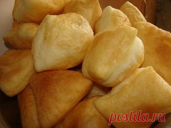 Казахские баурсаки Очень вкусные, сытные, пышные баурсаки - ни один дастархан у казахов не обходится без них. Причём у каждой хозяйки свой фирменный рецепт. Ингредиенты: 500 мл. молока 2 ст. л. сметаны 30 гр. сливочного масла 200 мл. подсолнечного масла 2 ст. л. сахара 1 ч. л. соли 10 гр. дрожжей 1 кг. муки Способ приготовления: В стакан наливаем 1/3 воды, добавить немного сахара, добавить дрожжи, накрыть блюдцем. Дрожжи должны подняться шапкой. Замесить тесто, добавляя вс...