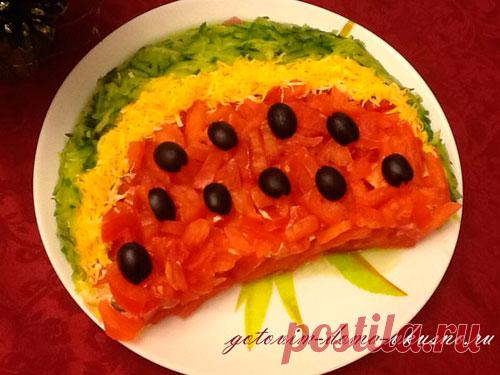 Салат с маслинами Арбуз радует глаз яркими красками! Вкусно и необычно! | Готовим Дома Вкусно