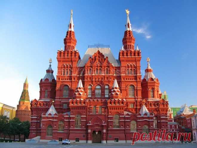 27 мая 1883 г. в Москве на Красной площади открылось здание Государственного исторического музея.

Государственный исторический музей – крупнейший национальный музей России. Основан в 1872 году по инициативе общественности. Организационный комитет по устройству музея получил в феврале 1872 года высочайшее разрешение на учреждение в Москве музея имени Его Императорского Высочества Государя наследника Цесаревича Александра Александровича.