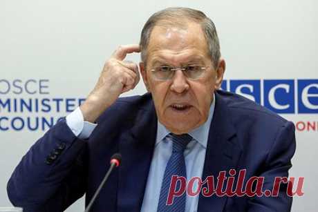 В ЕС отреагировали на слова Лаврова о трусости Борреля. Евросоюз и Организация по безопасности и сотрудничеству в Европе (ОБСЕ) по-прежнему едины в осуждении Москвы. Так во внешнеполитической службе ЕС отреагировали на слова главы МИД России Сергея Лаврова о трусости главы евродипломатии Жозепа Борреля из-за его отъезда с заседания Совета министров иностранных дел ОБСЕ.