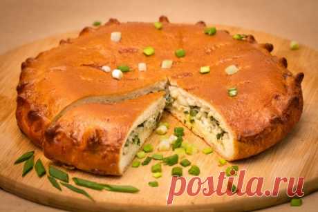 ​Заливной пирог с луком и яйцами