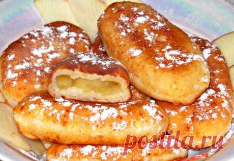 Пирожки из творожного теста с яблоками жаренные на сковородке