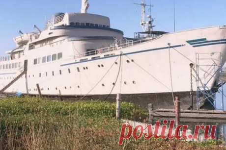 Американец решил сделать из старого круизного лайнера музей и дом. Предприниматель приобрел судно через интернет-доску объявлений.