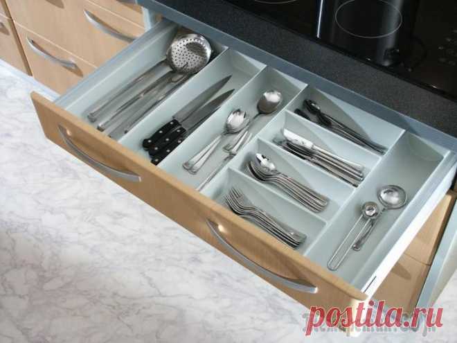 Лоток для столовых приборов в ящик: выбираем идеальный органайзер на кухню