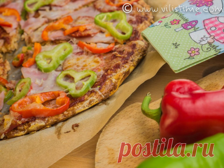 Нисковъглехидратна пица с чоризо, шунка и кашкавал