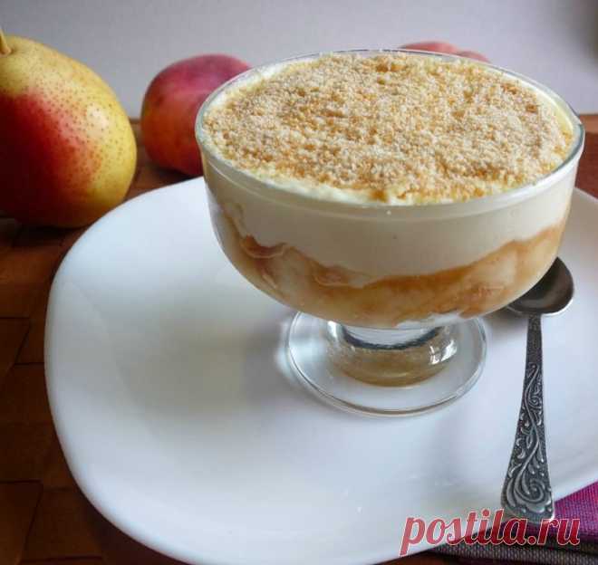 Десерт фруктовый с кремом из маскарпоне (тирамису).