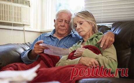 В Австрии пенсионерам ошибочно прислали чеки на $1,2 тыс. от Трампа | В мире