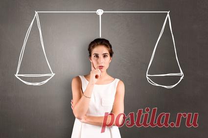 Обязательное чтение: Как определить приоритеты, сделать сложный выбор и избавиться от лишних дел Найти новую работу или научиться получать удовольствие от той, которая есть? Переехать в Москву или остаться в родной провинции? Затеять спор с коллегами или промолчать? Провести ближайшие выходные с друзьями или уделить это время карьере? Каждый день мы принимаем множество решений, важных или не очень. Именно от них зависит, какой будет наша жизнь, сможем ли мы гордиться собой и станем ли…
