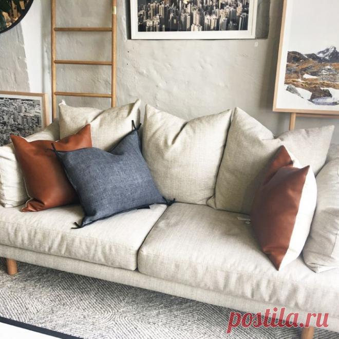 KLOVAH by Charlotte Valentine в Instagram: «LUSTING over this new in store setup at Design Twins, featuring of course our Gigi Cushions in Tan Leather.» 96 отметок «Нравится», 12 комментариев — KLOVAH by Charlotte Valentine (@klovah_) в Instagram: «LUSTING over this new in store setup at Design Twins, featuring of course our Gigi Cushions in Tan…»