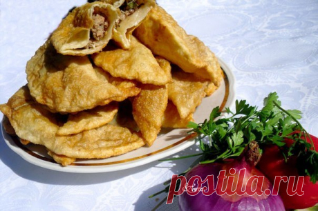 Просто и вкусно! Чебуреки - еще один вкусный рецепт.