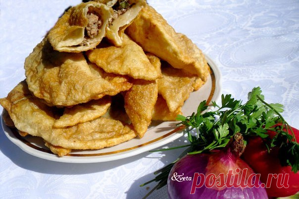 Просто и вкусно! Чебуреки - еще один вкусный рецепт.