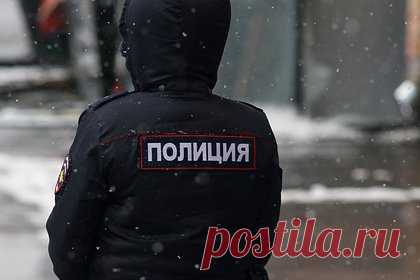 Глава российского управления по вопросам миграции задержан за схему с мигрантами. В Санкт-Петербурге полиция задержала бывшего начальника регионального управления по вопросам миграции по подозрению в незаконной легализации более 100 тысяч иностранцев. В отношении мужчины возбудили уголовное дело по статье 286 («Превышение должностных полномочий») УК РФ.