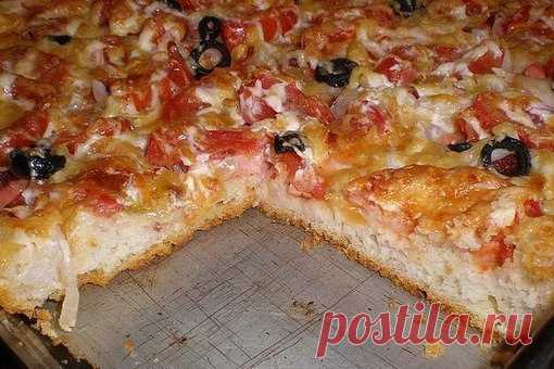 Есть пицца тонкая, а есть пицца вкусная! Данный рецепт пиццы особенно понравится любителям домашней выпечки, поскольку кроме вкусной начинки, в этой пицце есть очень вкусная, хрустящая и ароматная основа из теста.
Показать полностью…
