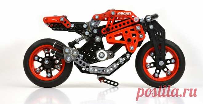 Модельный ряд мотоциклов Ducati пополнился необычным байком - Meccano Monster 1200 S - UINCAR