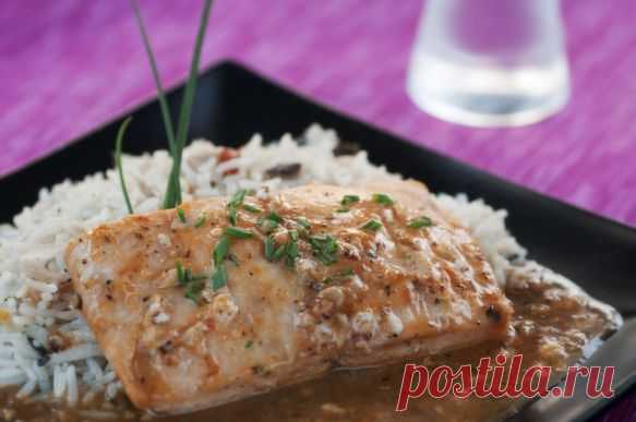 (388) Нежная рыба с чесноком и петрушкой и рисом - рецепт с фото - нежная рыба с чесноком и петрушкой и рисом - как готовить: ингредиенты, состав, время приготовления - Леди@Mail.Ru