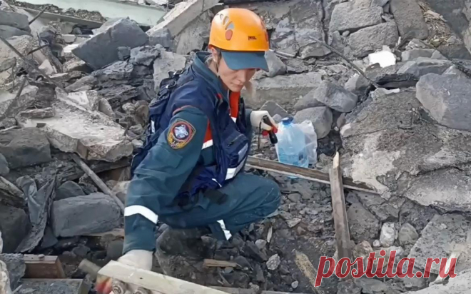 Число погибших при взрыве на рязанском заводе возросло до 14 человек. Число погибших в результате взрыва на заводе в Рязанской области выросло, достигнув 14, сообщает пресс-служба МЧС России.