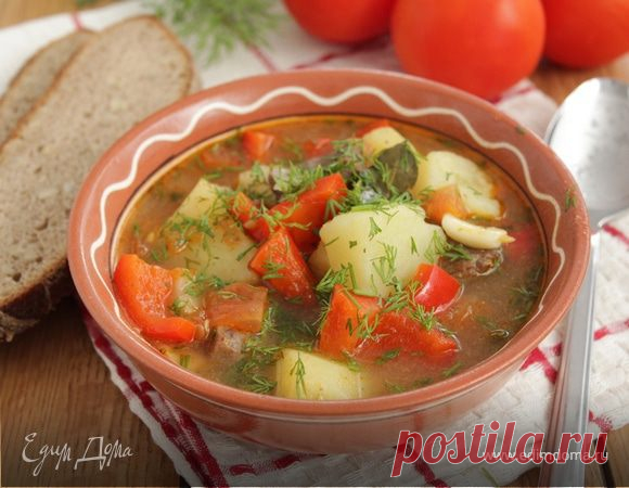 Шурпа. Ингредиенты: картофель, перец болгарский красный, морковь | Официальный сайт кулинарных рецептов Юлии Высоцкой