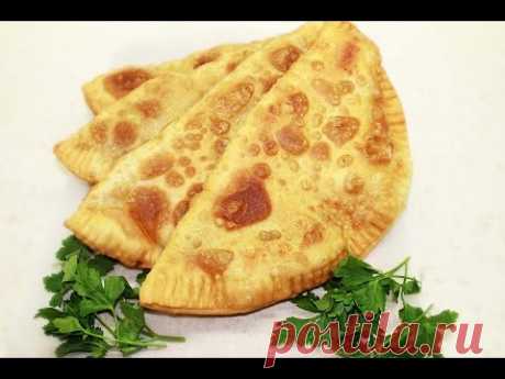 Рецепт: Крымские чебуреки, хрустящие и сочные на RussianFood.com